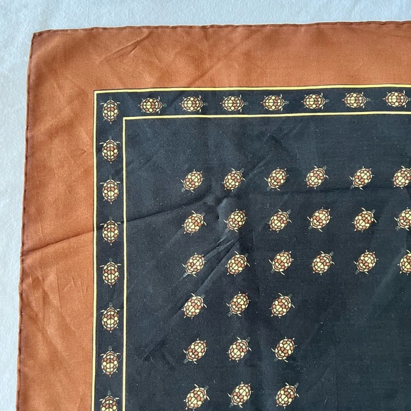 Vintage Gucci Silk Scarf Black and Brown Turtle Motif - Picture 4 of 8